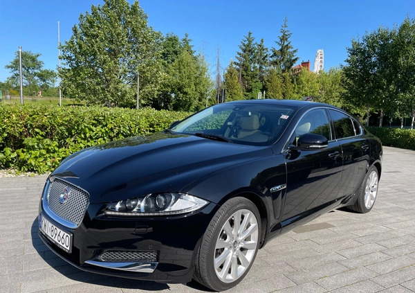 Jaguar XF cena 63000 przebieg: 101000, rok produkcji 2013 z Niepołomice małe 277